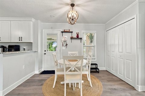 House in Oldsmar, Florida 4 bedrooms, 113.71 sq.m. № 2416653 - photo 7