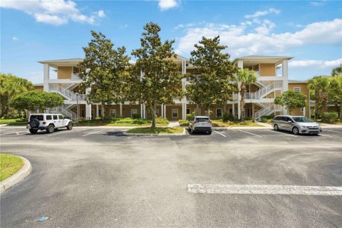 Condo in Davenport, Florida, 3 bedrooms  № 2115158 - photo 2