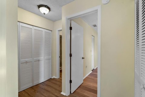 House in Sarasota, Florida 2 bedrooms, 109.07 sq.m. № 2223810 - photo 27