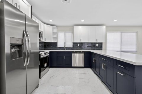Casa en venta en Hobe Sound, Florida, 3 dormitorios, 141.95 m2 № 2340034 - foto 17