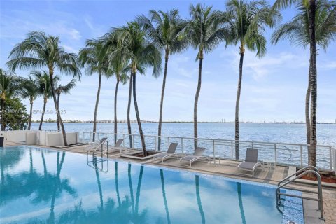 Condominio en venta en Miami, Florida, 2 dormitorios, 140.1 m2 № 2154799 - foto 30