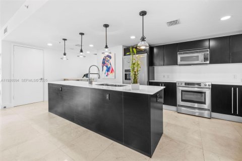 Condominio en venta en Miami, Florida, 2 dormitorios, 140.1 m2 № 2154799 - foto 10