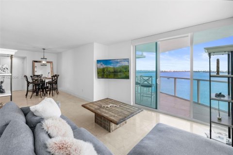 Condominio en Miami, Florida, 2 dormitorios  № 2154799