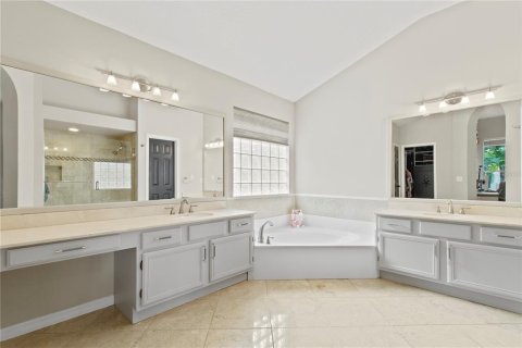 House in Orlando, Florida 3 bedrooms, 165.37 sq.m. № 1802147 - photo 19