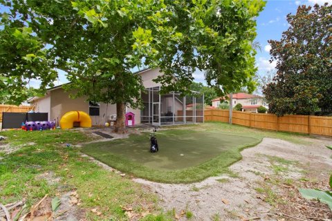House in Orlando, Florida 3 bedrooms, 165.37 sq.m. № 1802147 - photo 24