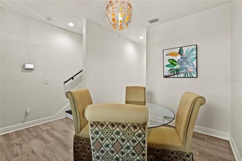 House in Tampa, Florida 3 bedrooms, 133.78 sq.m. № 2203526 - photo 24