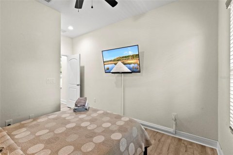 House in Tampa, Florida 3 bedrooms, 133.78 sq.m. № 2203526 - photo 27