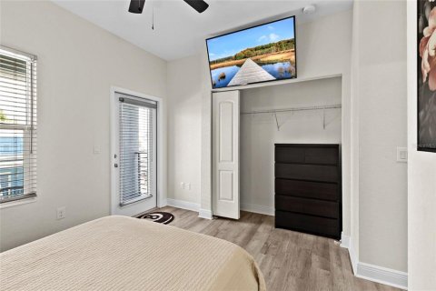House in Tampa, Florida 3 bedrooms, 133.78 sq.m. № 2203526 - photo 30