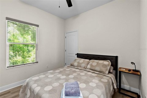 House in Tampa, Florida 3 bedrooms, 133.78 sq.m. № 2203526 - photo 28