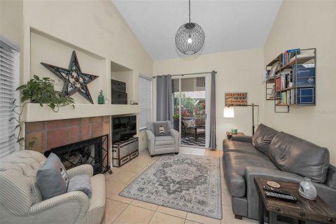 Townhouse in Palm Harbor, Florida 2 bedrooms, 126.35 sq.m. № 1524390 - photo 12