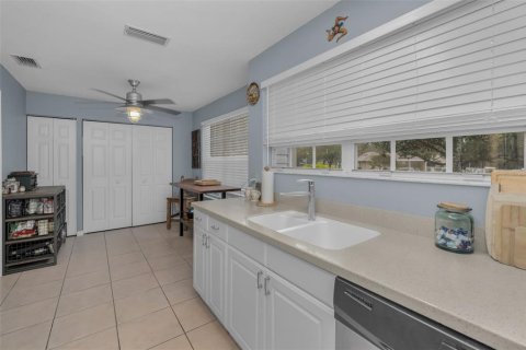 Townhouse in Palm Harbor, Florida 2 bedrooms, 126.35 sq.m. № 1524390 - photo 24