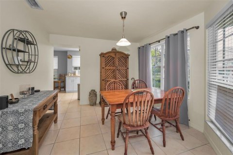 Townhouse in Palm Harbor, Florida 2 bedrooms, 126.35 sq.m. № 1524390 - photo 17