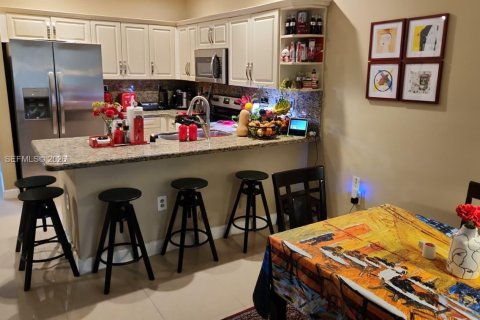 Touwnhouse à vendre à Miami, Floride: 3 chambres, 144.83 m2 № 2055529 - photo 8