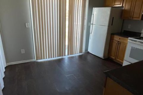 Touwnhouse à louer à Tampa, Floride: 2 chambres, 78.97 m2 № 2118575 - photo 5