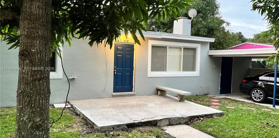 Дом в Уэст-Палм-Бич, Флорида 3 спальни, 111.48м2 № 2035906