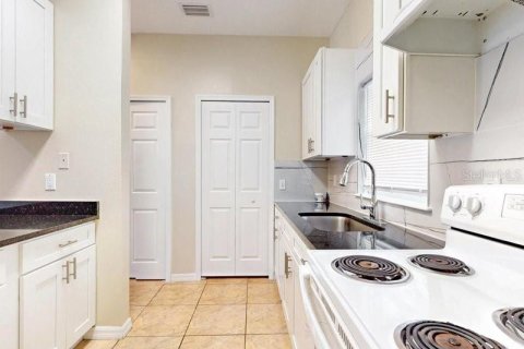Apartment in Kissimmee, Florida 3 bedrooms, 104.24 sq.m. № 2228494 - photo 23