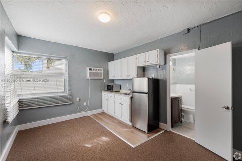 Снять в аренду квартиру в Майами-Бич, Флорида 37.16м2, № 2034659 - фото 6