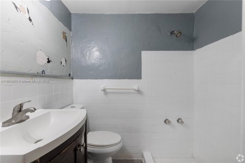 Снять в аренду квартиру в Майами-Бич, Флорида 37.16м2, № 2034659 - фото 4