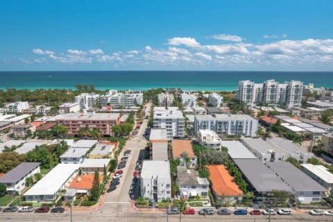 Снять в аренду квартиру в Майами-Бич, Флорида 37.16м2, № 2034659 - фото 12