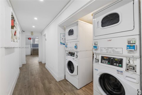 Снять в аренду квартиру в Майами-Бич, Флорида 37.16м2, № 2034659 - фото 11