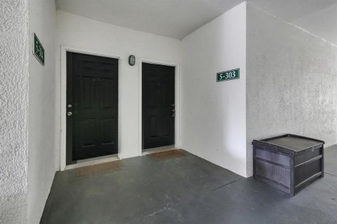 Copropriété à louer à Orlando, Floride: 2 chambres, 93.74 m2 № 2105268 - photo 2