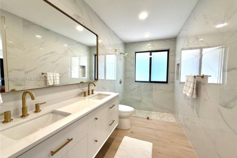 Casa en venta en Deerfield Beach, Florida, 2 dormitorios, 150.04 m2 № 2046780 - foto 13