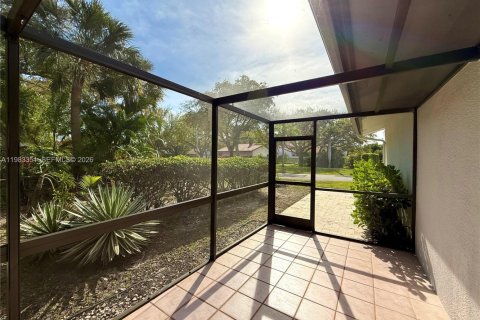 Casa en venta en Deerfield Beach, Florida, 2 dormitorios, 150.04 m2 № 2046780 - foto 10