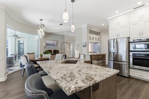 House in Palmetto, Florida 5 bedrooms, 326.64 sq.m. № 2097111 - photo 18