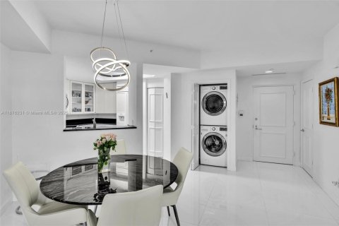 Condo in Aventura, Florida, 1 bedroom  № 1926953 - photo 13