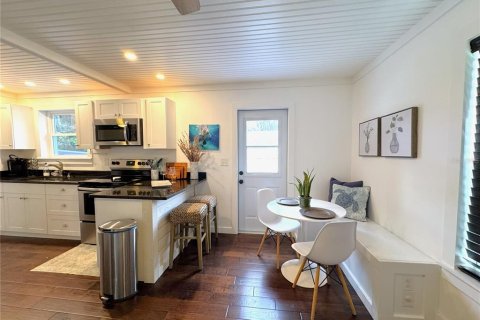 Villa ou maison à louer à Crystal River, Floride: 1 chambre, 43.48 m2 № 2148590 - photo 8