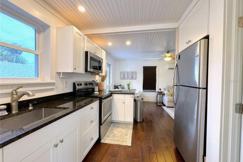Villa ou maison à louer à Crystal River, Floride: 1 chambre, 43.48 m2 № 2148590 - photo 11