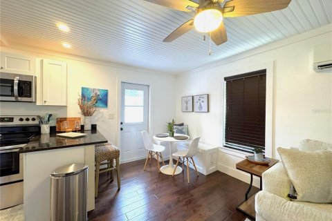 Villa ou maison à louer à Crystal River, Floride: 1 chambre, 43.48 m2 № 2148590 - photo 7