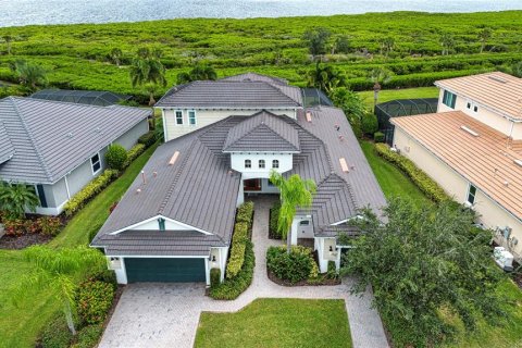Villa ou maison à vendre à Bradenton, Floride: 4 chambres, 319.68 m2 № 2403340 - photo 7