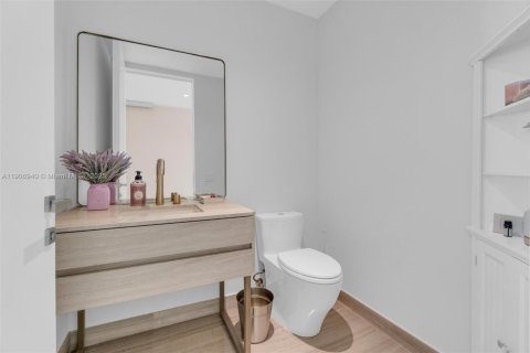 Condominio en alquiler en Sunny Isles Beach, Florida, 4 dormitorios, 229.28 m2 № 2052722 - foto 20