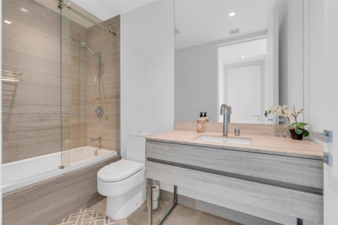 Condominio en alquiler en Sunny Isles Beach, Florida, 4 dormitorios, 229.28 m2 № 2052722 - foto 18