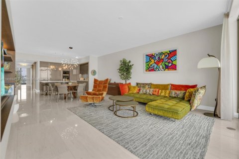 Condominio en alquiler en Sunny Isles Beach, Florida, 4 dormitorios, 229.28 m2 № 2052722 - foto 21