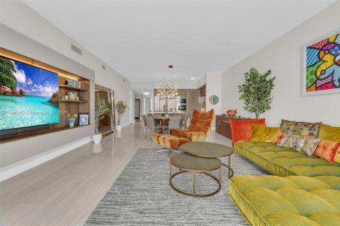 Condominio en alquiler en Sunny Isles Beach, Florida, 4 dormitorios, 229.28 m2 № 2052722 - foto 22