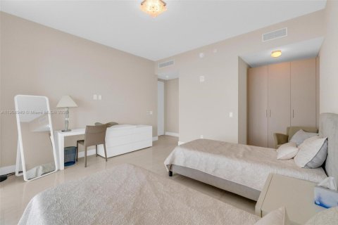Condominio en alquiler en Sunny Isles Beach, Florida, 4 dormitorios, 229.28 m2 № 2052722 - foto 16