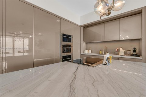 Condominio en alquiler en Sunny Isles Beach, Florida, 4 dormitorios, 229.28 m2 № 2052722 - foto 4