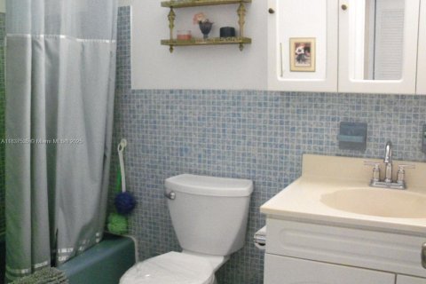 Copropriété à vendre à Miami Gardens, Floride: 1 chambre, 64.2 m2 № 1936875 - photo 27