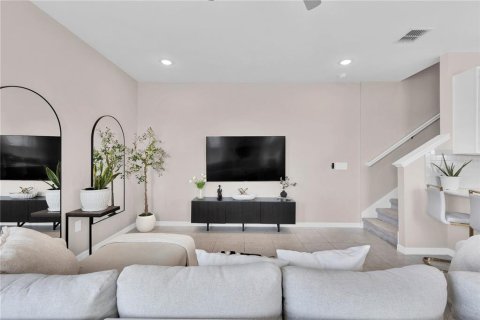 Adosado en alquiler en Punta Gorda, Florida, 3 dormitorios, 167.32 m2 № 1847865 - foto 2