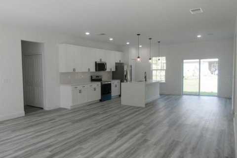 House in Ocala, Florida 4 bedrooms, 165.18 sq.m. № 2093018 - photo 3