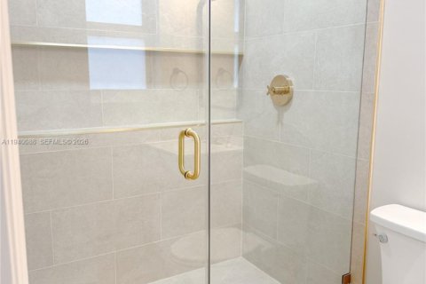 Купить коммерческую недвижимость в Форт-Лодердейл, Флорида 188.03м2, № 1997347 - фото 13