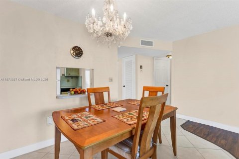 Купить кондоминиум в Санрайз, Флорида 2 спальни, 78.97м2, № 1927243 - фото 7