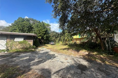 House in Hollywood, Florida 2 bedrooms, 120.4 sq.m. № 1964528 - photo 4