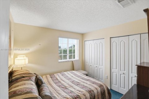 Casa en venta en Miami, Florida, 4 dormitorios, 160.81 m2 № 2001626 - foto 20