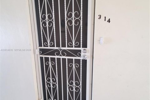 Condo à Miami, Floride, 1 chambre  № 2076180