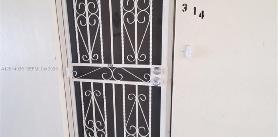 Condo à Miami, Floride, 1 chambre  № 2076180