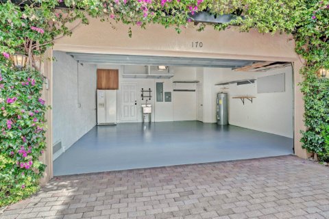 Снять в аренду виллу или дом в Юпитер, Флорида 4 спальни, 235.51м2, № 1179561 - фото 1