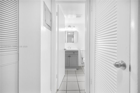 Apartamento en alquiler en Davie, Florida, 2 dormitorios, 91.6 m2 № 2056717 - foto 16